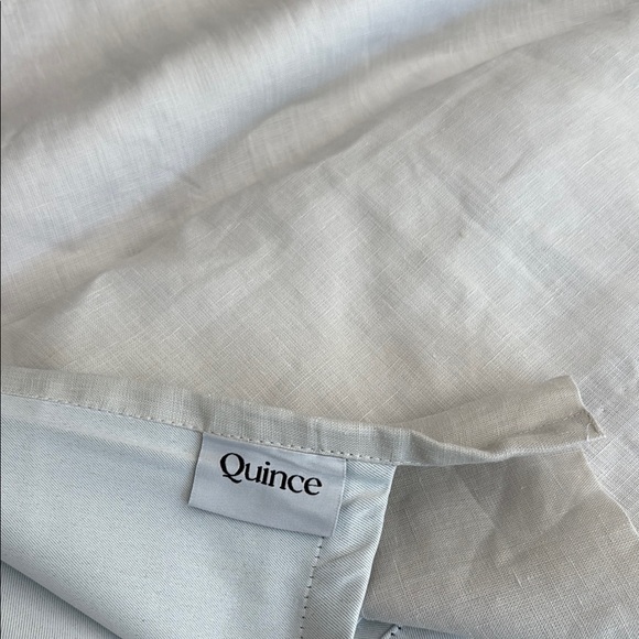 Quince European Linen Blackout Curtain in Cloud Gray (2 Panels, 48x84) - Picture 3 of 4